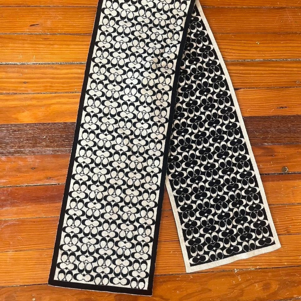 Y2K 2000s Coach Monogram Scarf